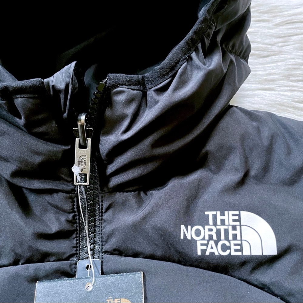 The North Face Girls’ Baltic Reversible Down Black Puffer Jacket - Picture 5 of 15